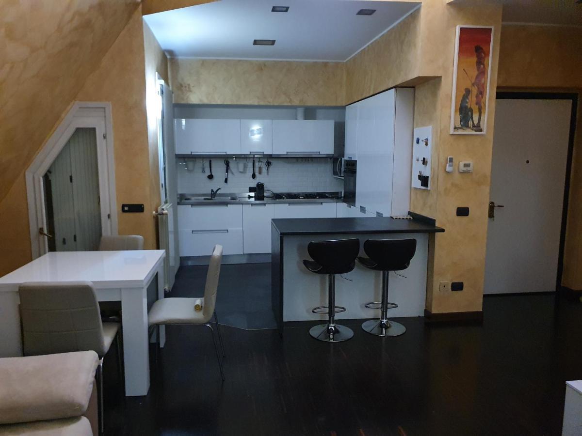 Milano Malpensa Grandi Mansarda Attico Apartment Gallarate Exterior foto